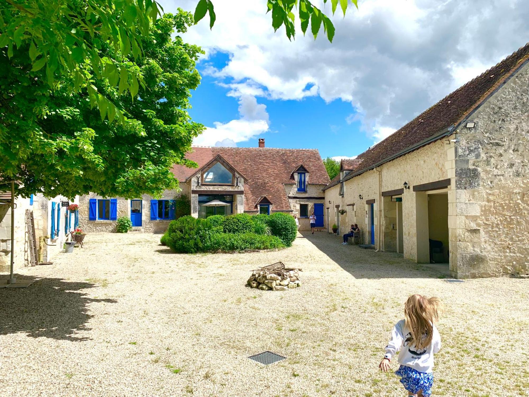 Le Moulin D Olivet Bed & Breakfast Orbigny Eksteriør bilde