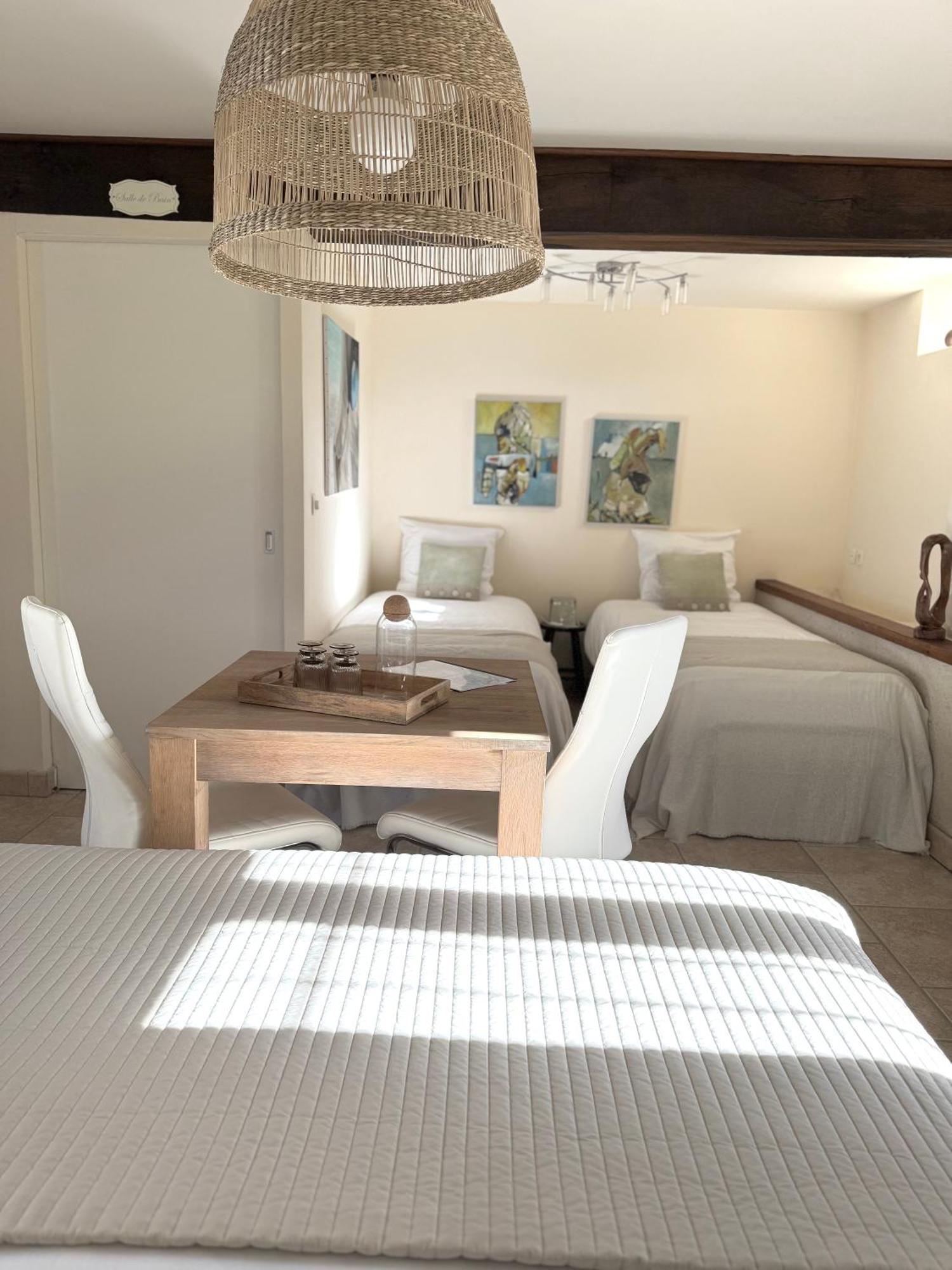 Le Moulin D Olivet Bed & Breakfast Orbigny Eksteriør bilde